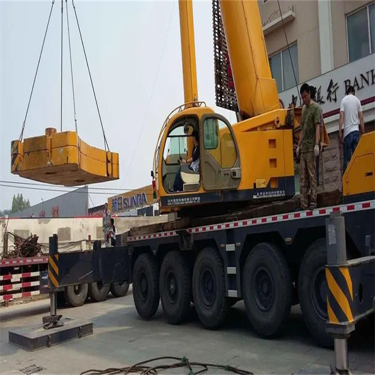 荆州当地吊车出租|机器吊装|75吨|工厂搬迁服务